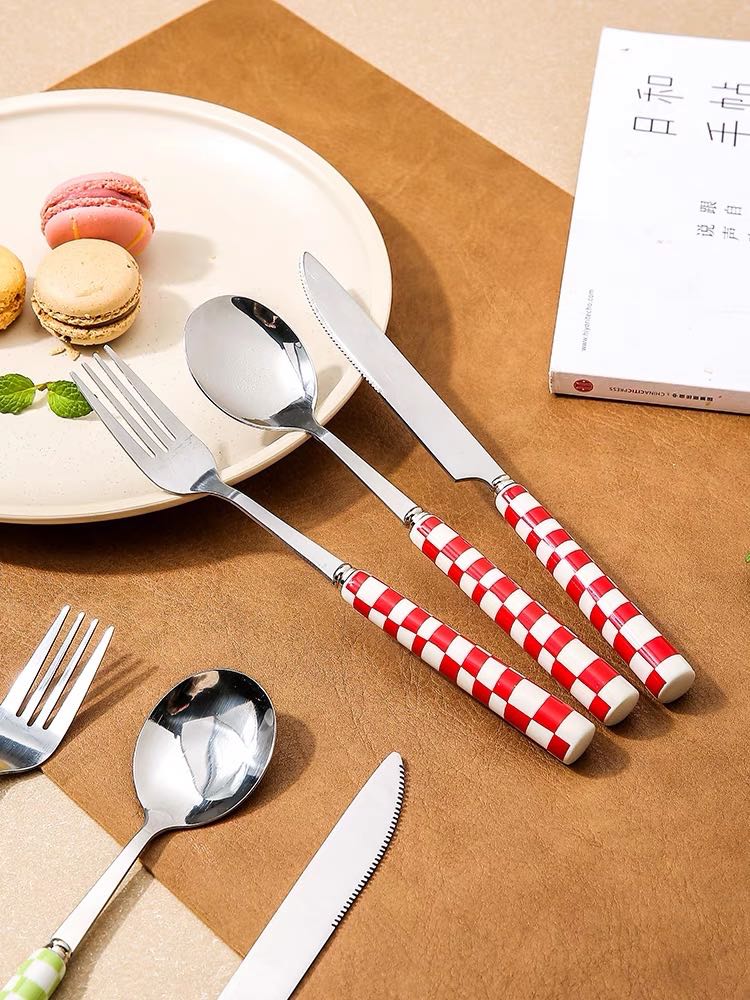 Modern Checkered Flatware Sets