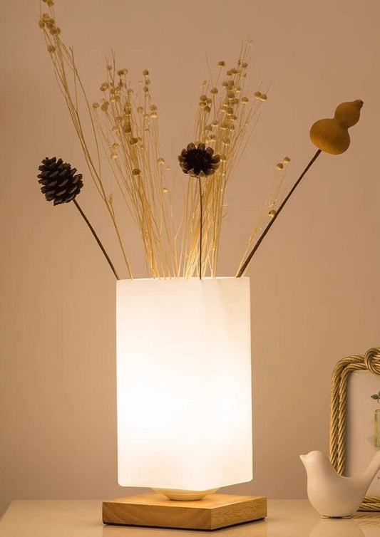 Dimmable Flower Vase Beside Decorative Table Lamp