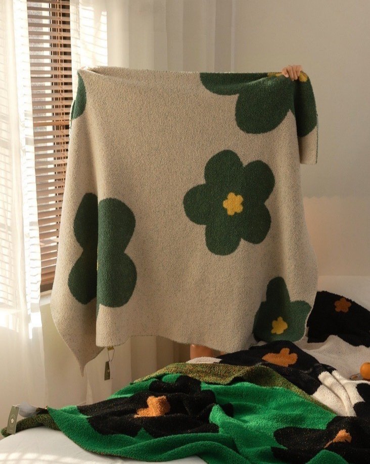 Ultra Soft Microfiber Sunflower Pattern Throw Blanket